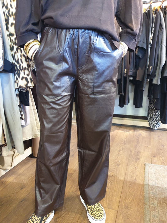 Pantalon Simili Choco Oui