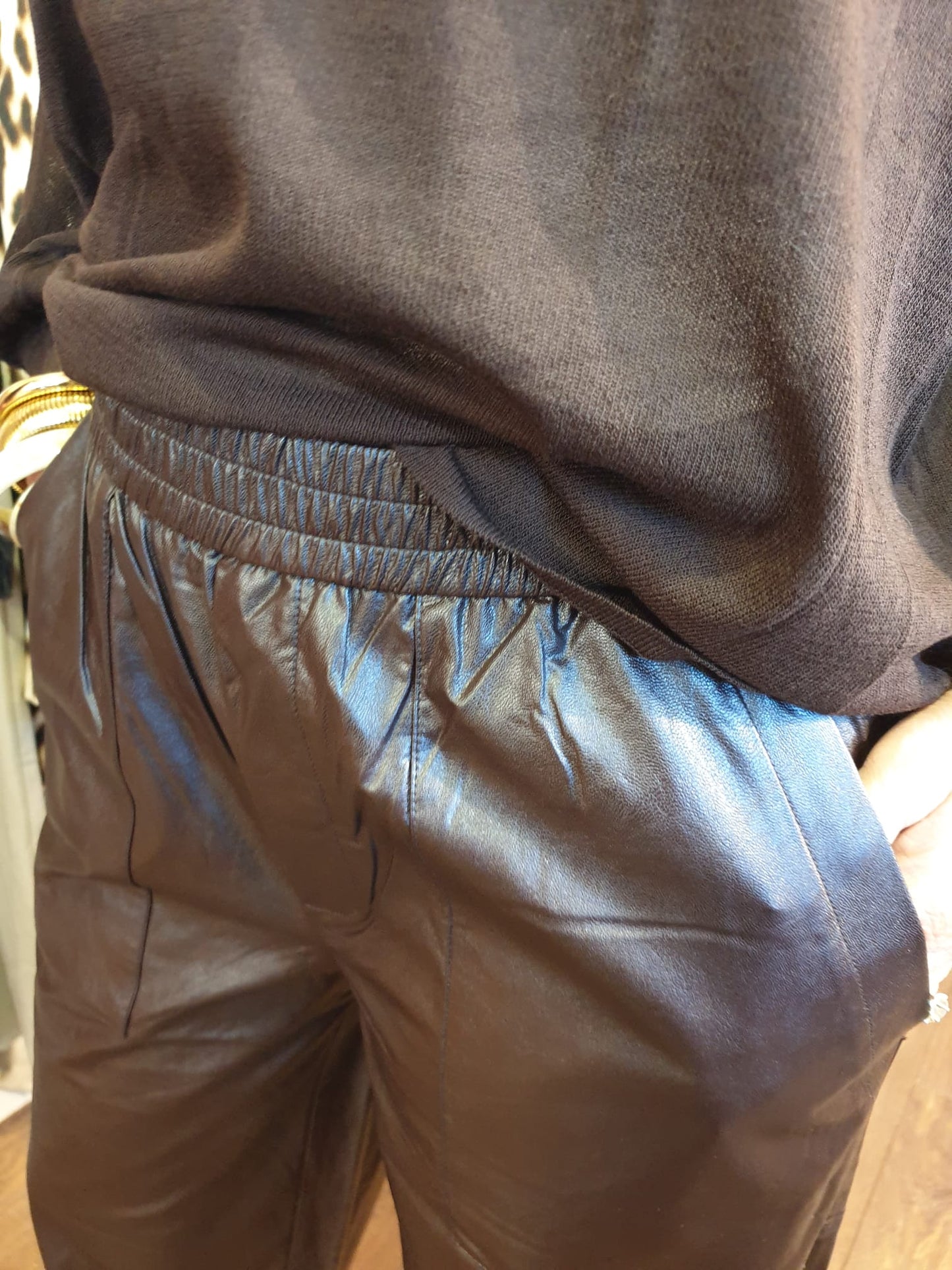 Pantalon Simili Choco Oui